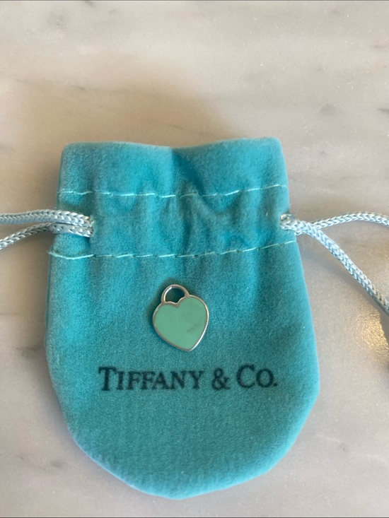 Tiffany & Co. Jewelry - AUTHENTIC Return to Tiffany blue enamel Heart Charm